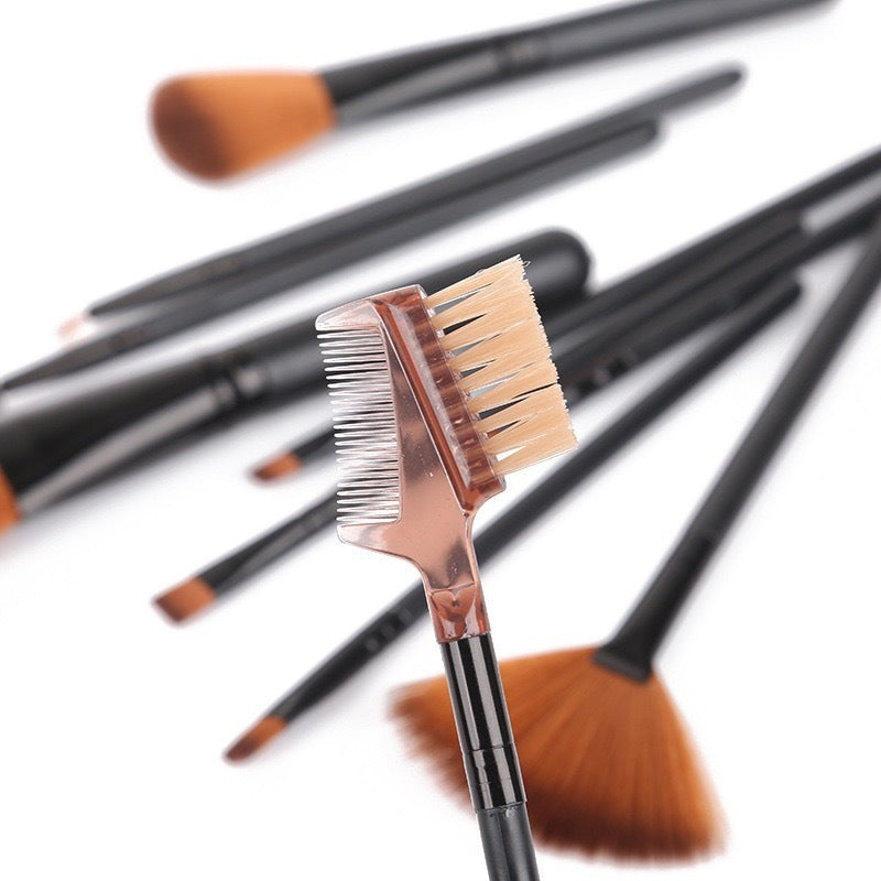 12pcs Makeup Brush Set – Blend, buff, sculpt and define with durable, easy-clean fibers