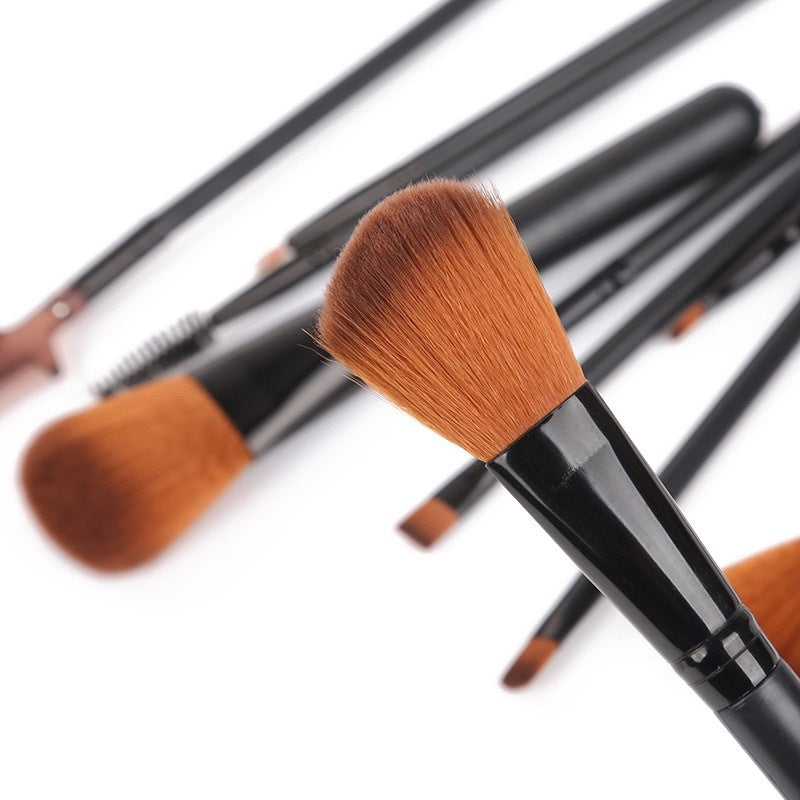 12pcs Makeup Brush Set – Travel-ready with barrel case, perfect gift for beauty lovers