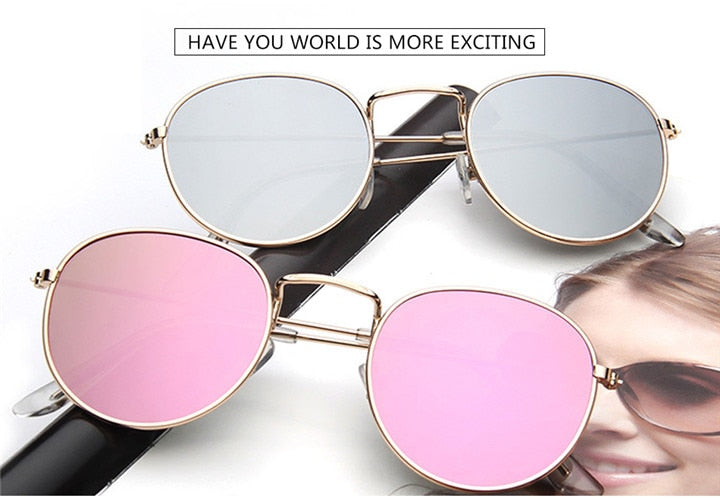 Vintage round sunglasses for women in the front view, highlighting round lenses, bridge proportions and narrow metal temples.