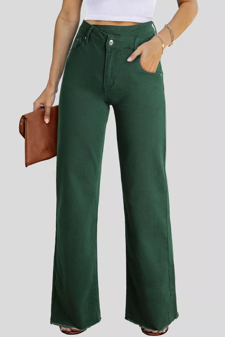 Raw hem denim detail on women&