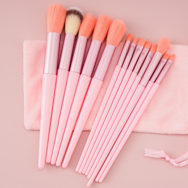 Soft Makeup Brushes for Flawless Daily Looks