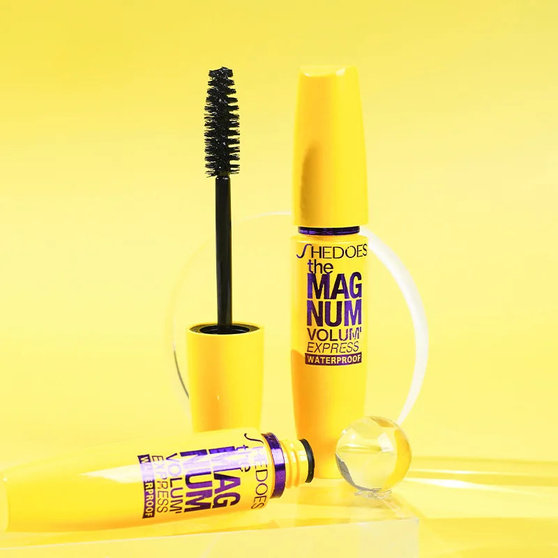 4D Black Mascara – Jet-Black Payoff, Clean Definition