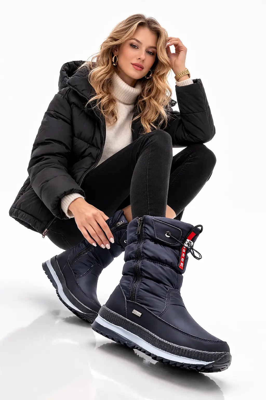 winter waterproof boots women insulated interior warmth demonstration winter context