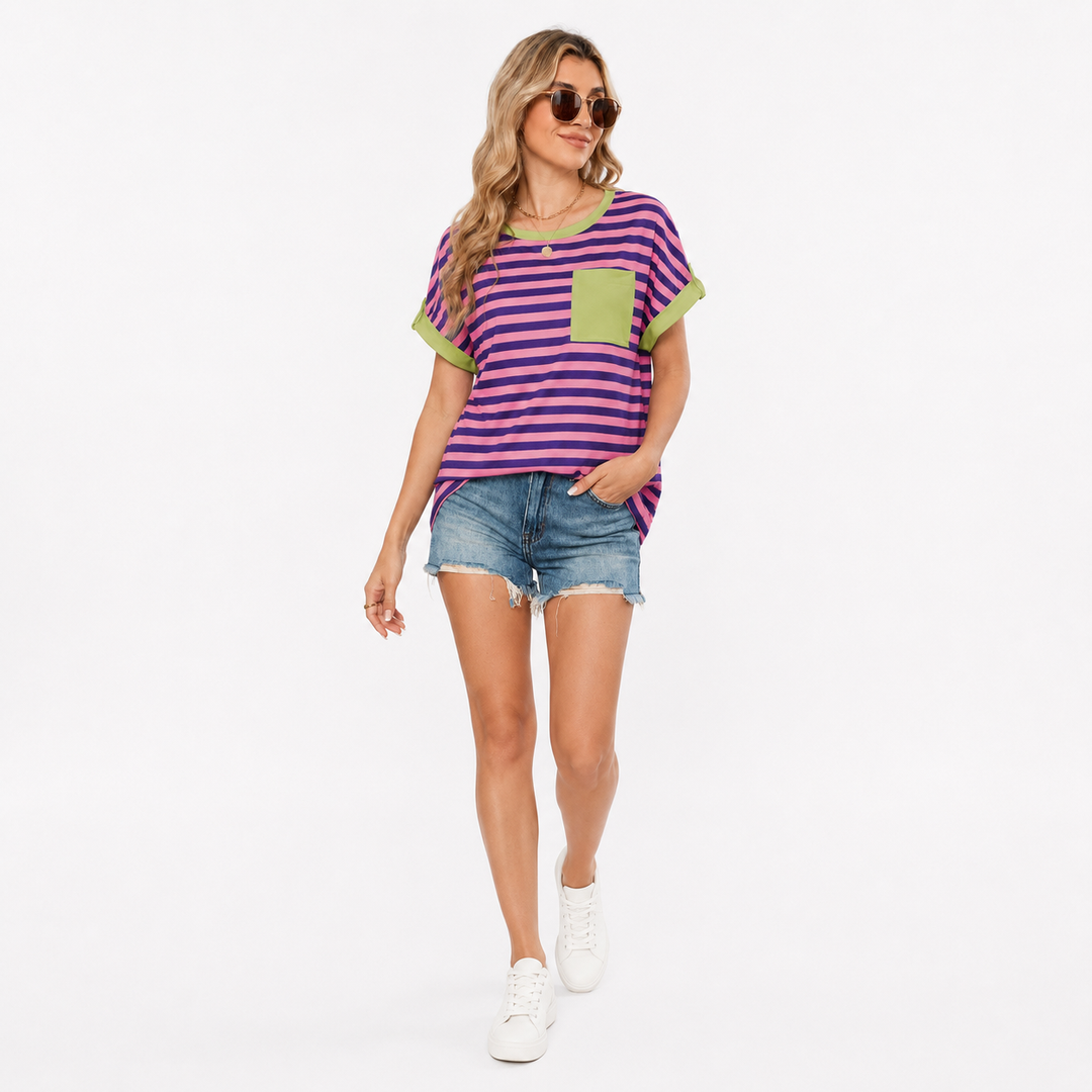 Casual printed short sleeve top for women, loose fitting shape, easy pullover style, and flattering everyday comfort all day.