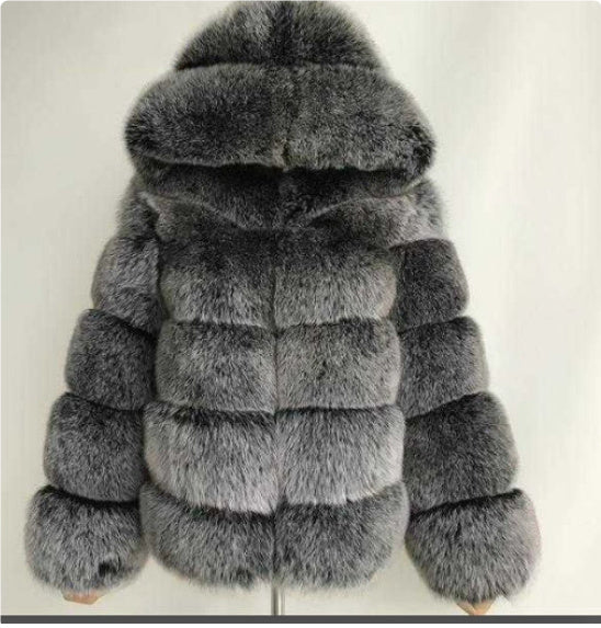 Women's Hooded Faux Fur Jacket – Minimalist Elegance