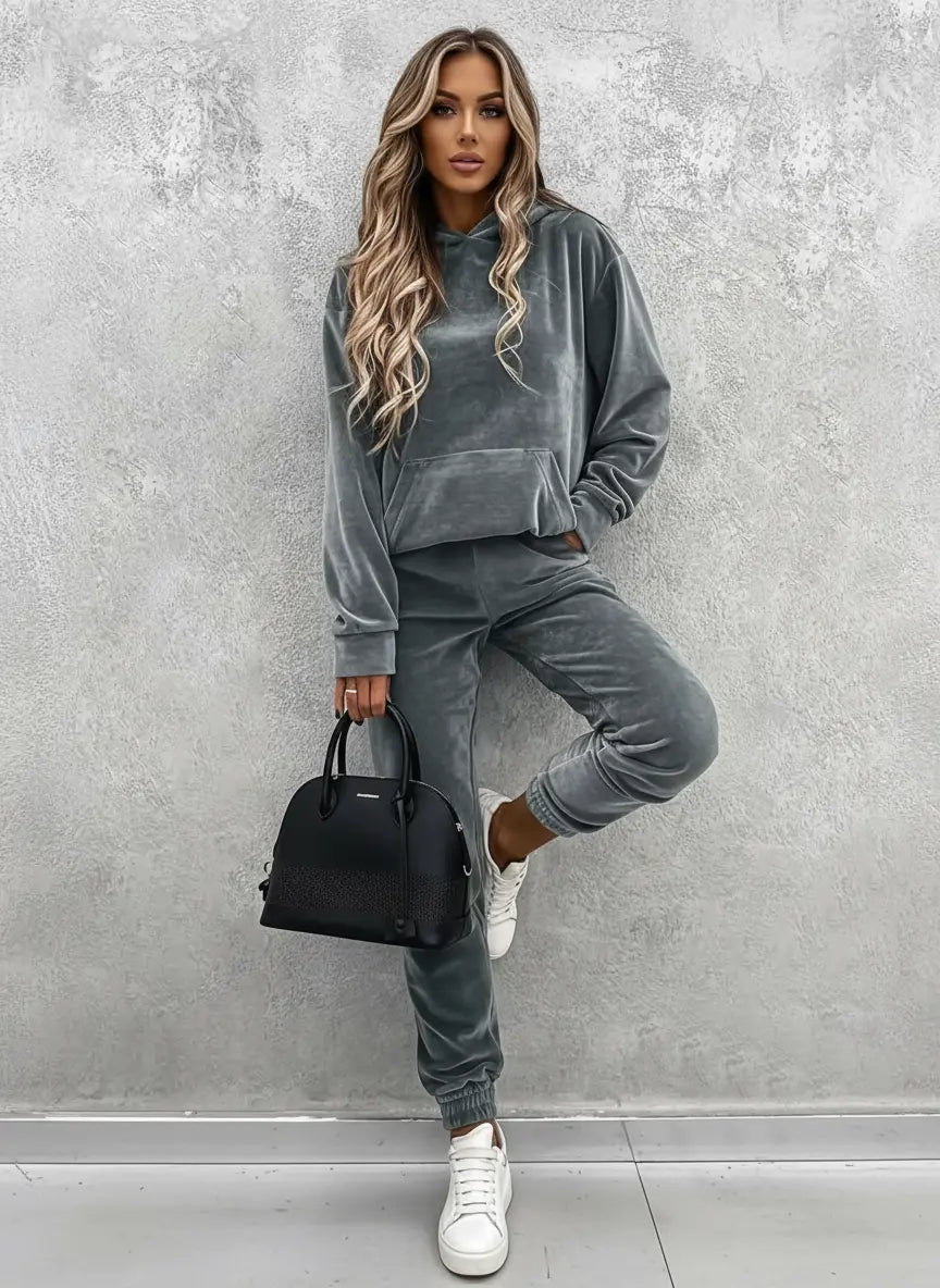Cozy Women's Kangaroo Pocket Hoodie Pants Set