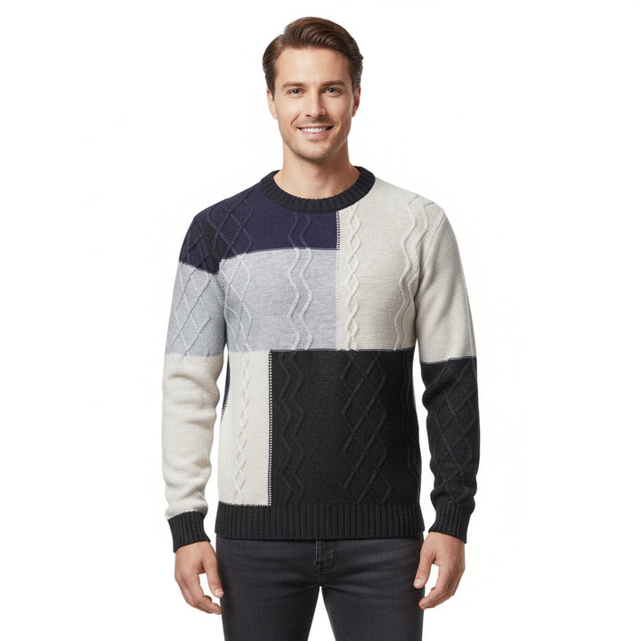 Color-block Crew Neck Knitwear For Men – Shoulder detail close-up