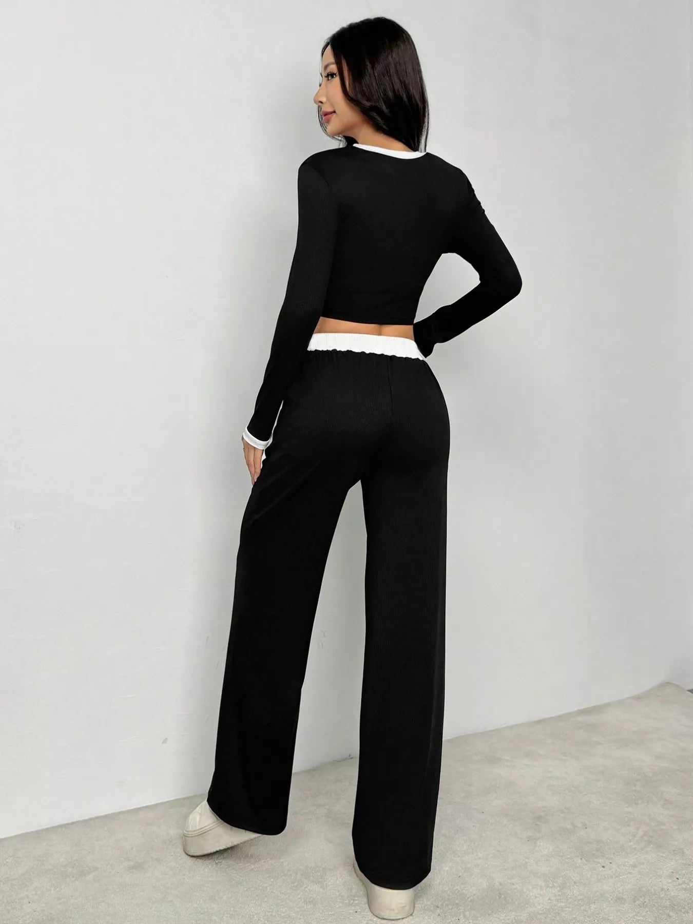 Contrast Trim Crop Top and Wide Leg Pants Set fabric close-up