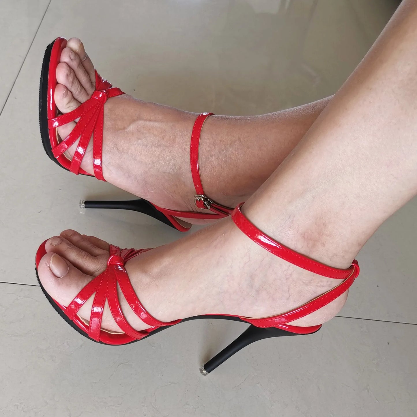 Cross-tied Black Women’s Sandals – PU upper and latex-foam insole