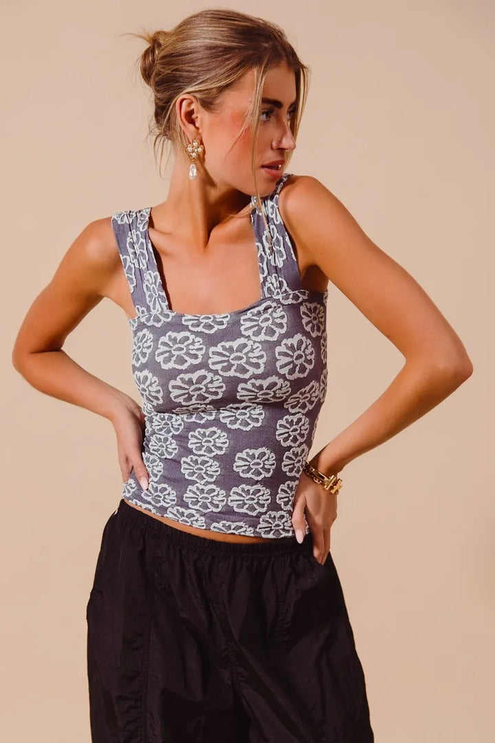 Two Tone Floral Seamless Tank Top – Flatter Your Figure Now