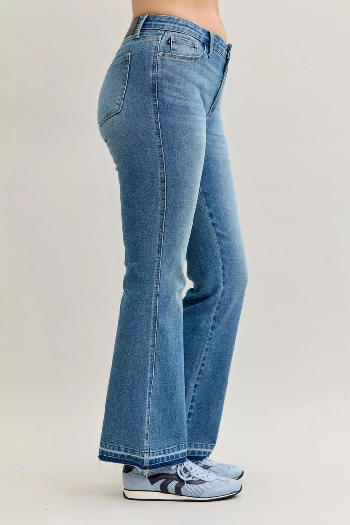 Judy Blue bootcut jeans – plus size curve-hugging stretch