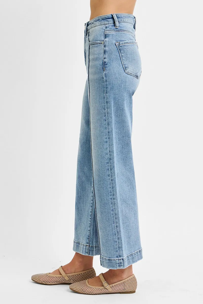 Light Wash Wide Leg Jeans for All-Day Comfort – Get Yours