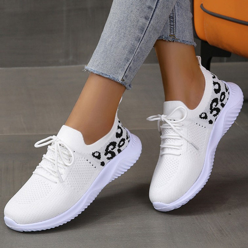 Lightweight Lace-Up Sneakers for Casual Streetwear Looks

