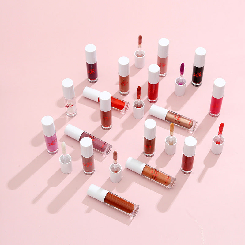 Lightweight, Non-Sticky, Ultra Moisturizing Lip Glaze

