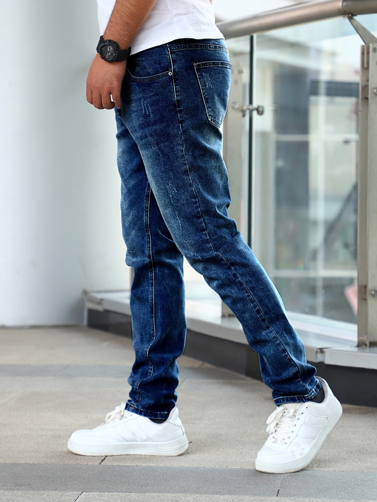 Men’s Slim Fit Stretch Pants – Flexible movement for commute to weekend