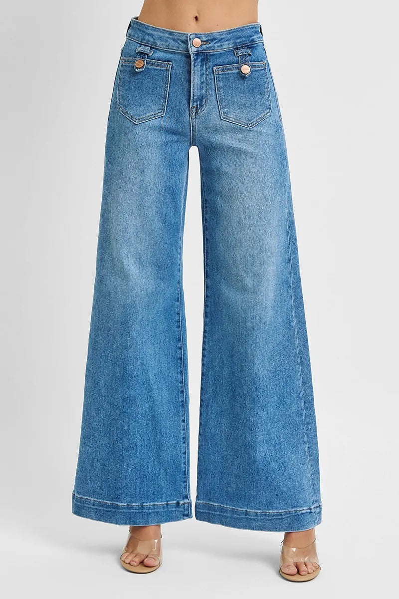 “Mid-rise waist and wide legs combine for a modern, curve-friendly fit.”


