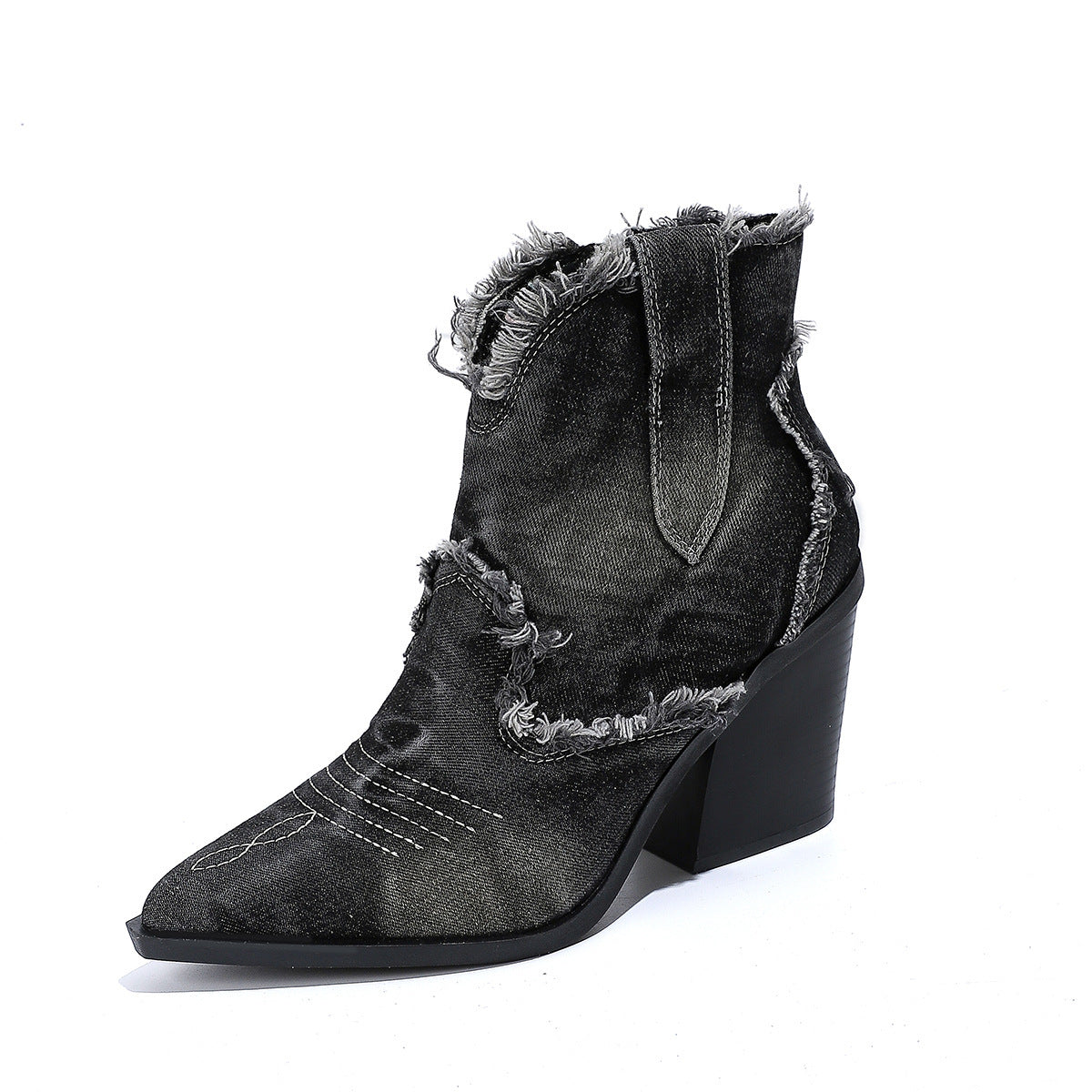 Non-Slip Rubber Sole of Women’s Cowboy Boots

