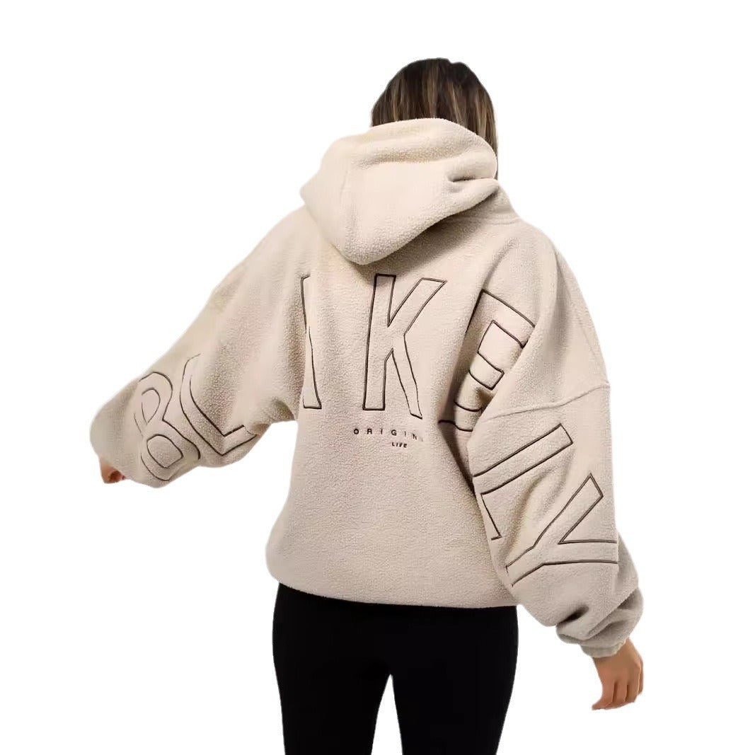 Regenerated Cellulose Fiber Embroidered Lamb Fleece Coat – Soft, Durable, Chic

