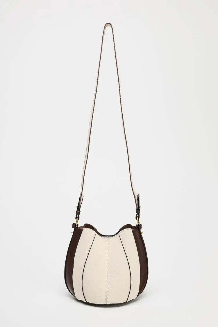 Fashionable Bucket Bag – Light, Versatile, Go Anywhere