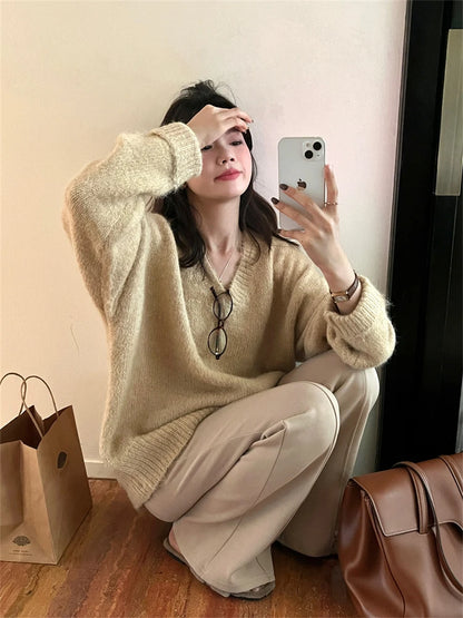 Women's V-Neck Minimalist   – Lightweight Comfort