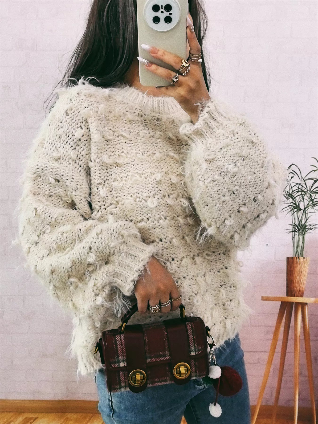 Sleeve detail – Chunky Round Neck Women’s Sweater cuffs and stitching