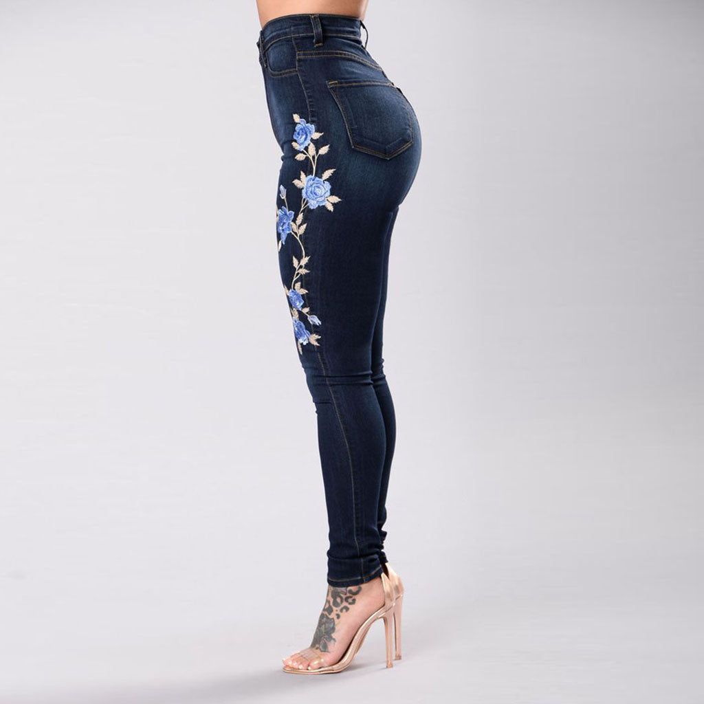 Street-style inspiration featuring cropped embroidered skinny jeans.

