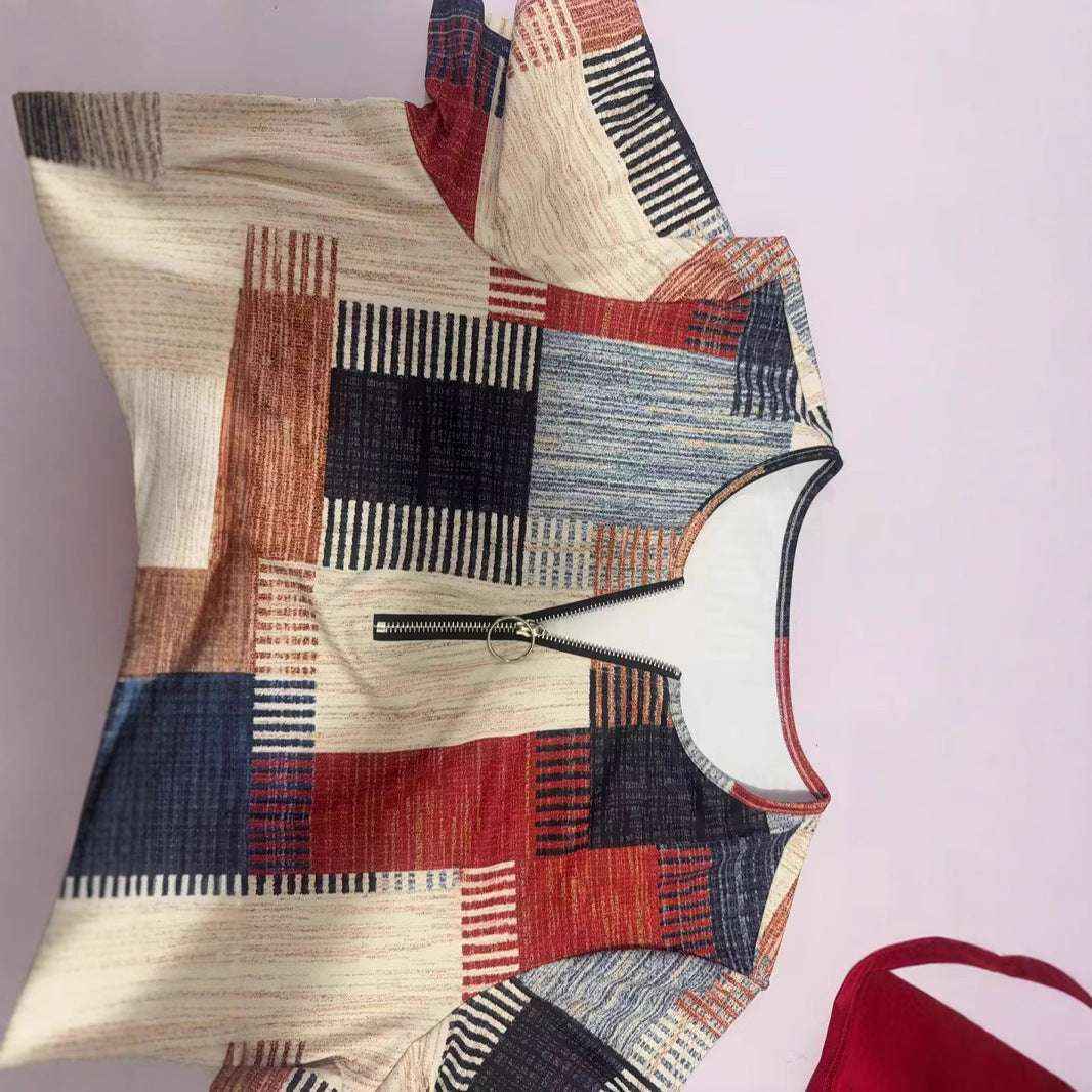 Chic Plus Size T-Shirt – Square Pattern with Zipper