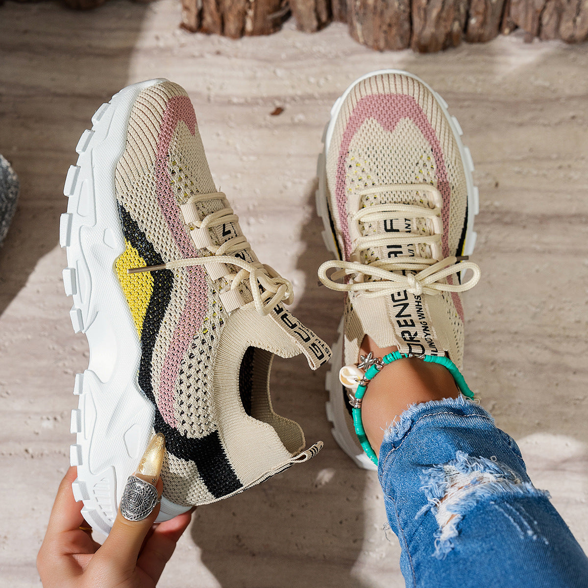 Trendy women’s sports shoes – breathable mesh and PU midsole comfort