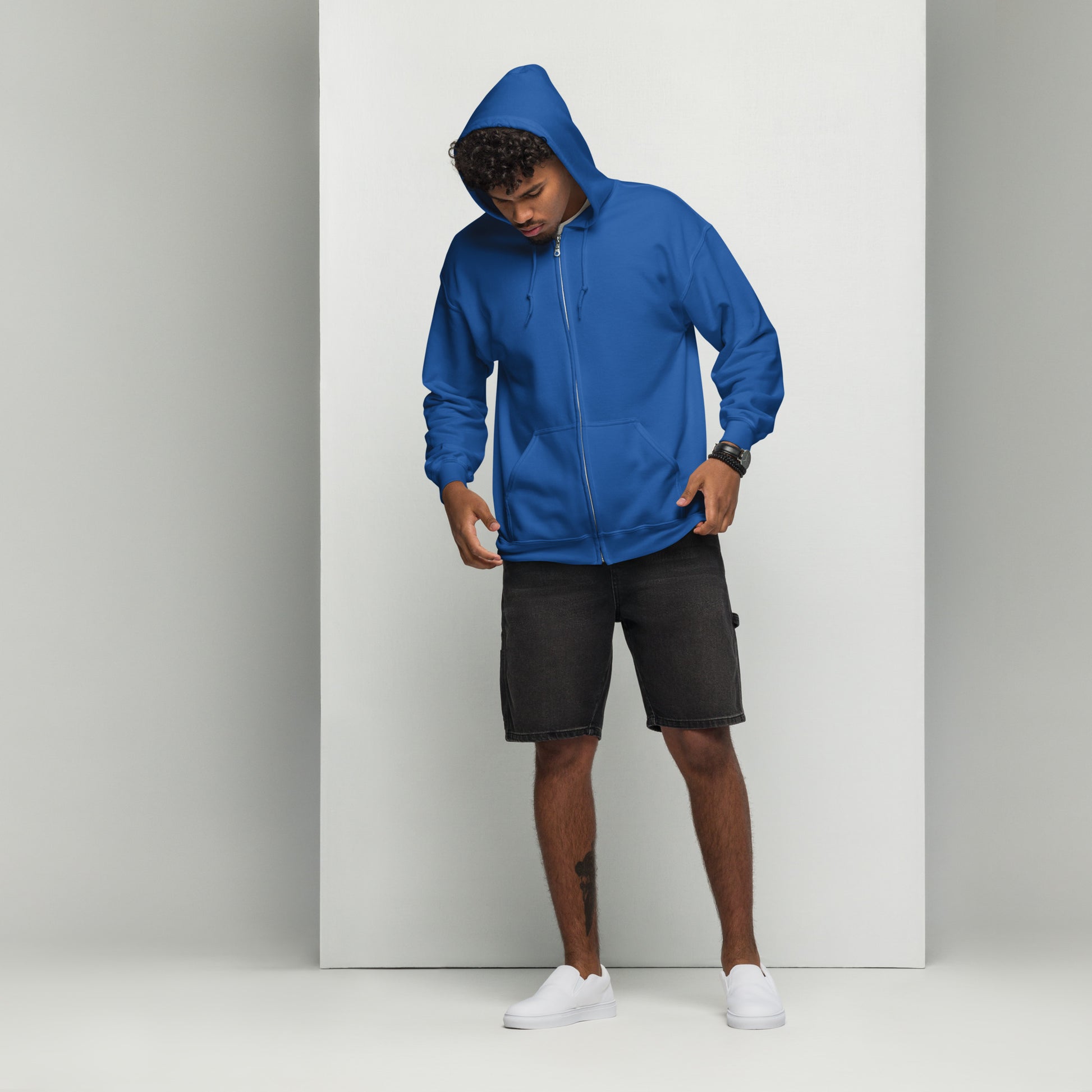 Unisex Heavy Blend Hoodie – Ideal for Casual Outings