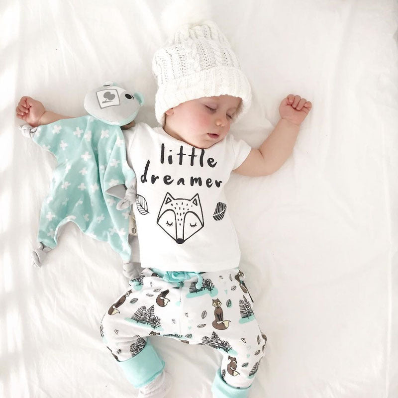 Unisex Newborn Baby Clothes Set – Gentle on Skin, Easy Everyday Style