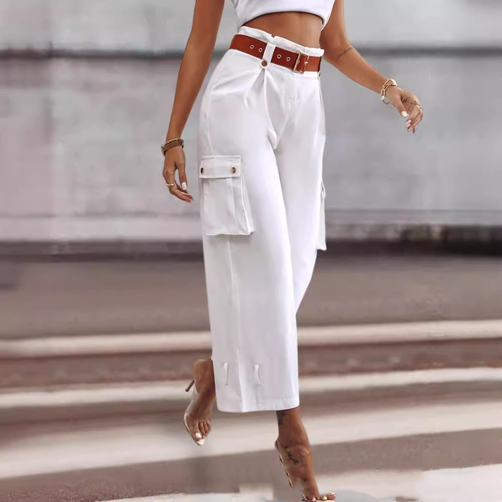Women's Contrast Color Belt Trousers – Belt detail close-up