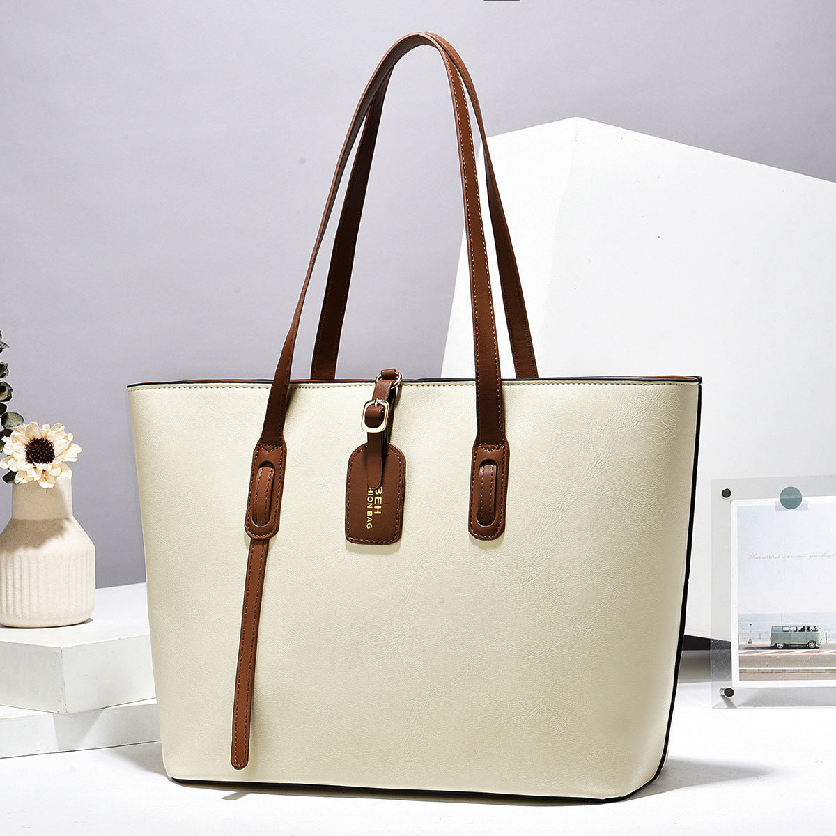 Women's Leather Pattern Shoulder Messenger Bag – tawny tone, lightweight and durable