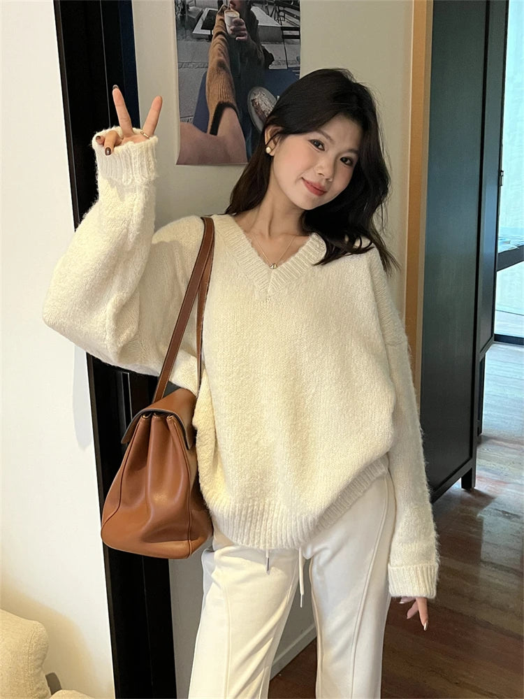 Women's Lightweight Sweater V-Neck Minimalist Design Soft High Stretch Fabric Loose Fit Elegant Casual Pullover Premium Comfort Everyday Essential
