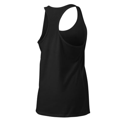 Women’s fitted tank top in casual weekend outfit


