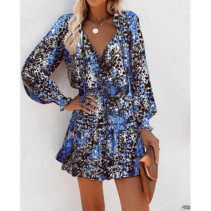 Smocked waist detail on women&