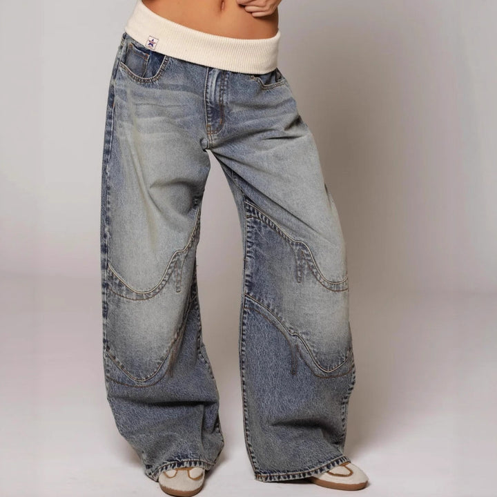 Straight leg jeans-style trousers with comfortable fit for daily use