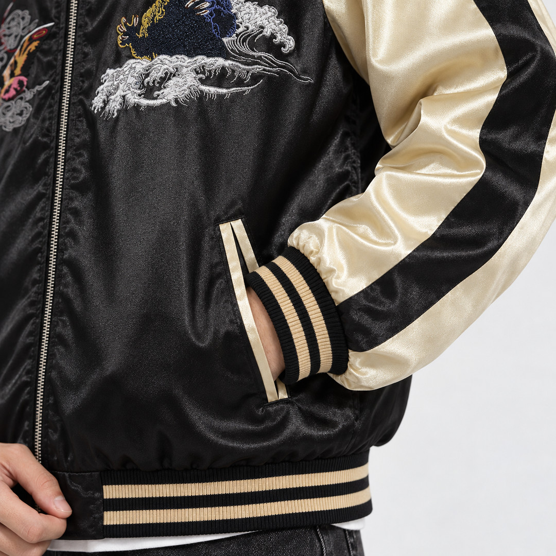 Close-up of side pocket, champagne sleeve and striped rib cuff on the men&