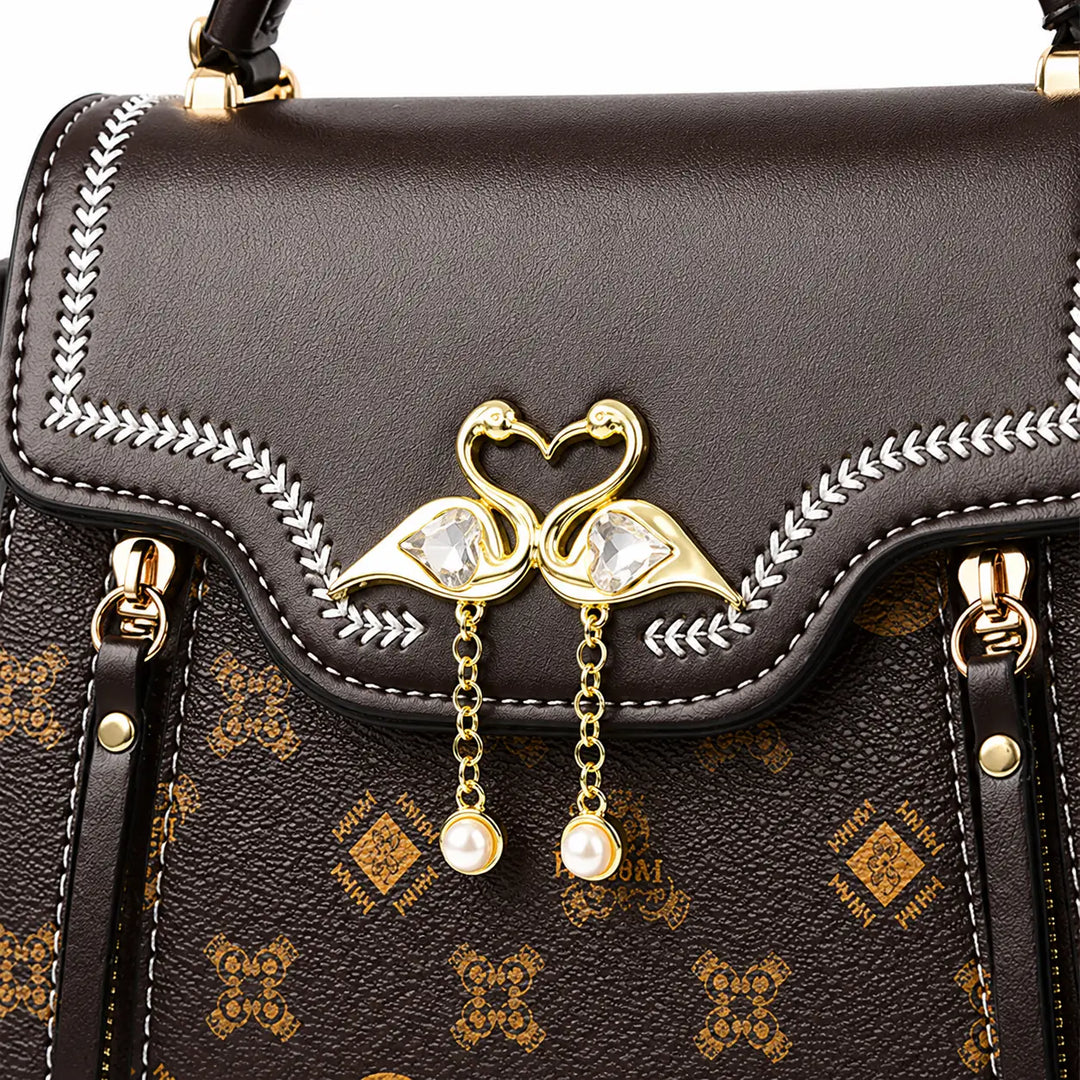 Close-up of the bag&