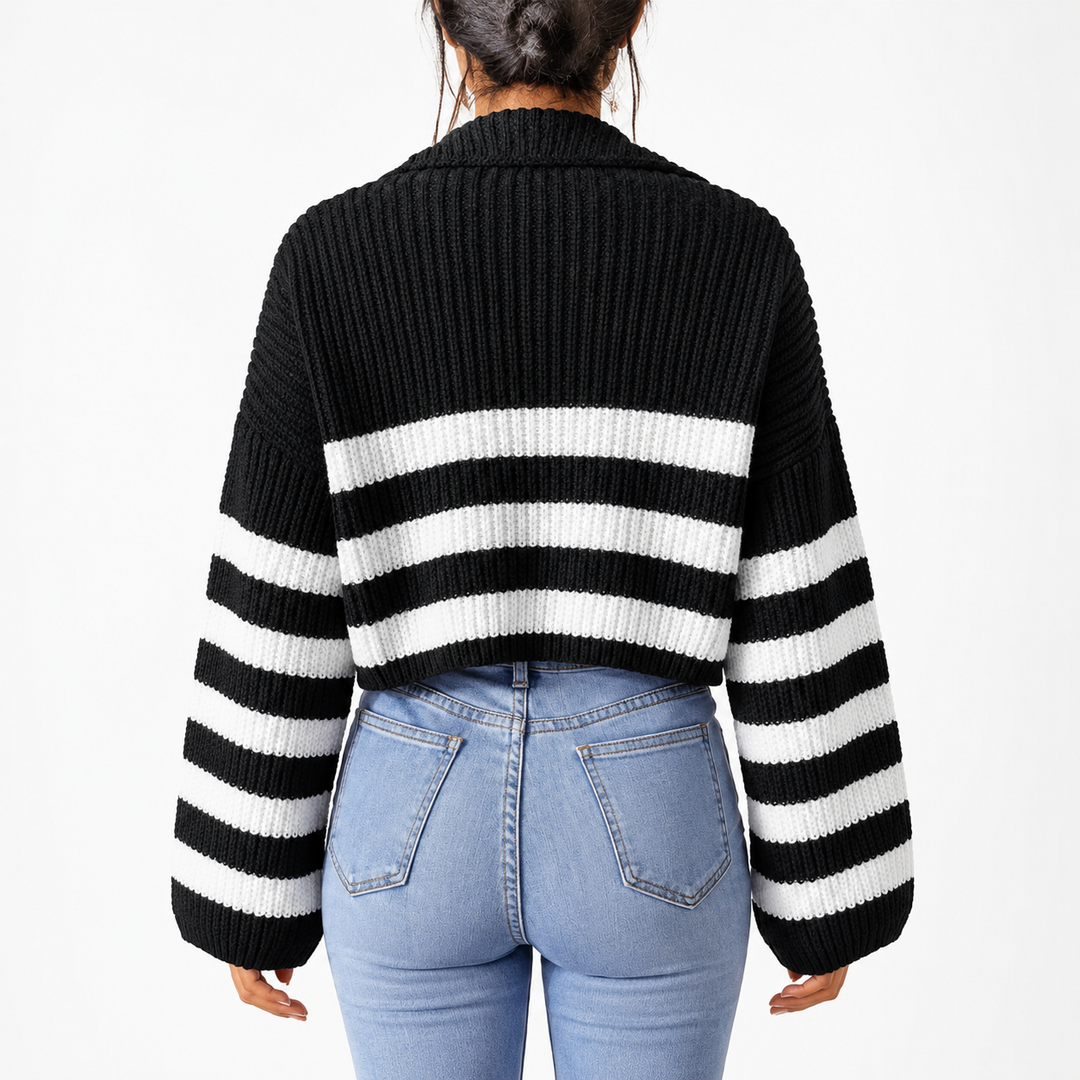 Back view of women&