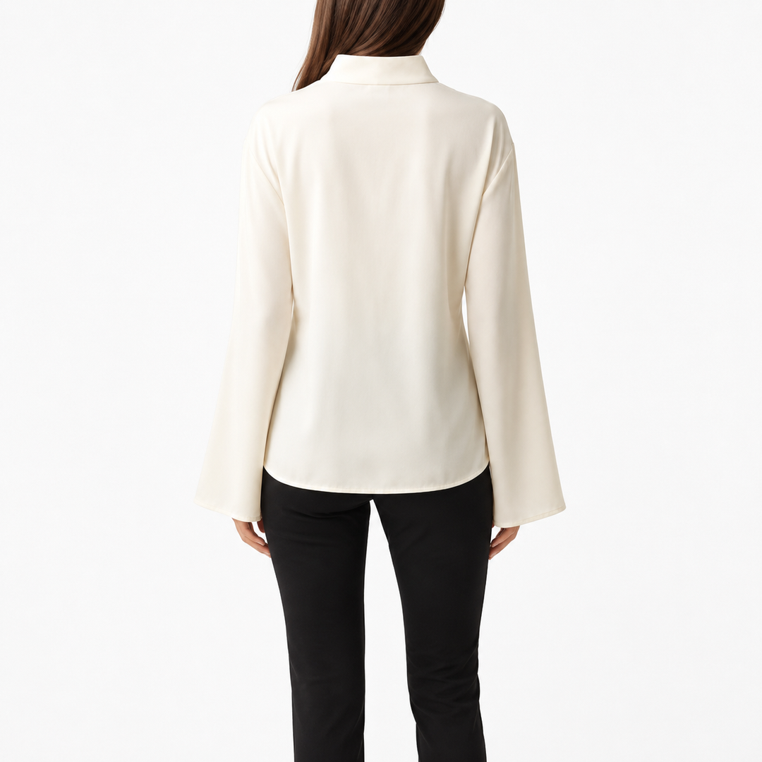 Back view of women&